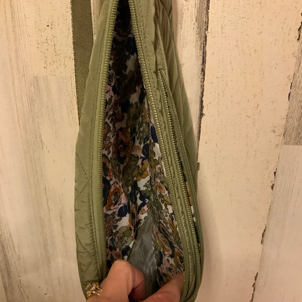 Sling Purse by Vera Bradley - Picture 5 of 7
